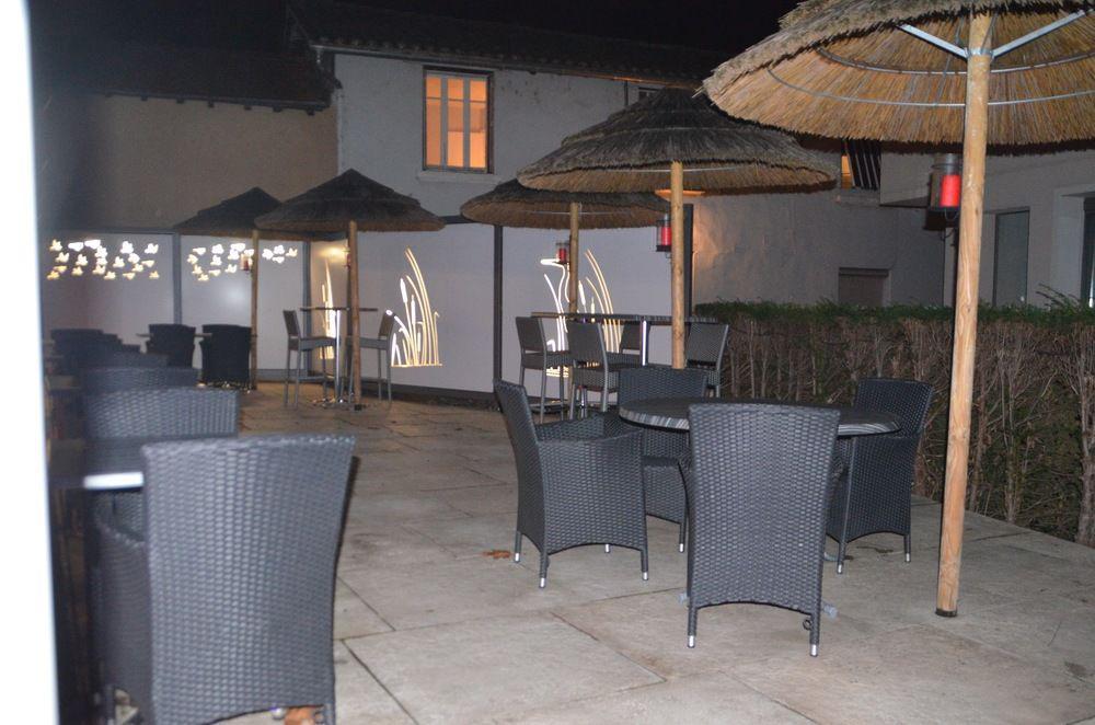 Hotel Du Commerce Chatillon-sur-Chalaronne Luaran gambar